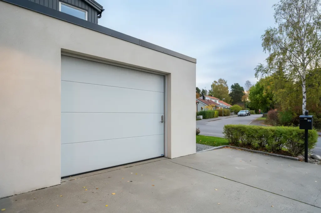 renovering av papptak p garage i kersberga